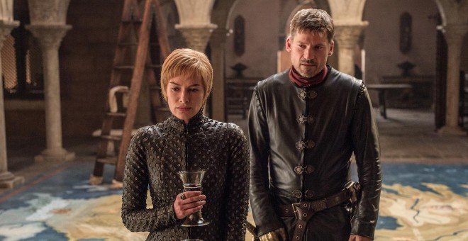 Los hermanos Cersei y Jamie Lannister.