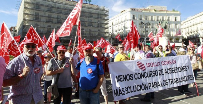 Protesta en la madrileña Puerta del Sol por el concurso de acreedores presentado por Isolux. EFE/Darwin Carrión