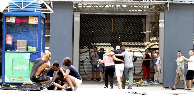 Las imágenes del atropello en Las Ramblas de Barcelona. / EFE