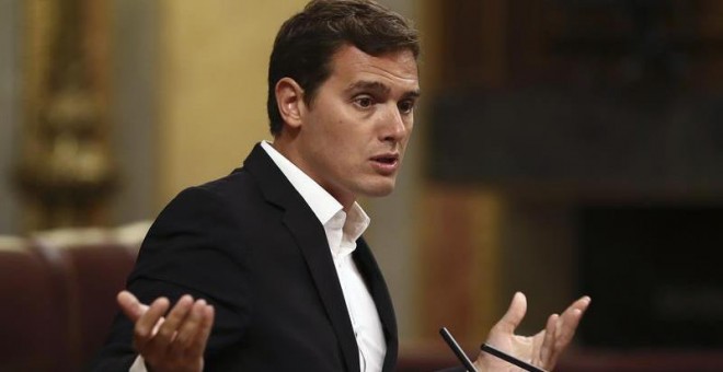 Albert Rivera durante su intervención en el Pleno del Congreso sobre el 'caso Gürtel'. | MARISCAL (EFE)