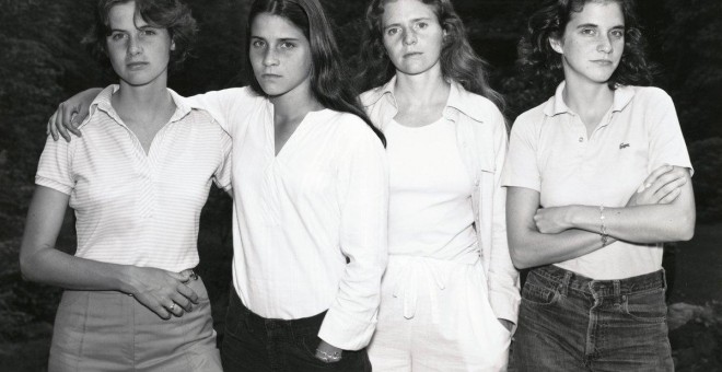 'The Brown sisters, New Canaan,  Connecticut' (1975).- NICHOLAS NIXON