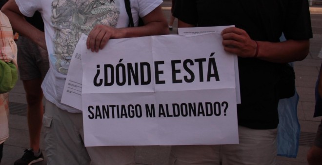 Manifestantes piden saber dónde está Santiago Maldonado