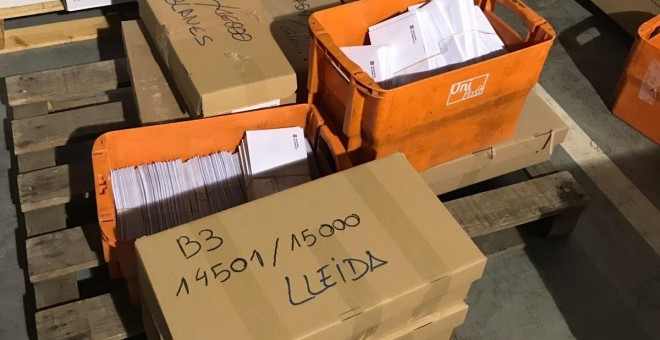 Imatge distribuida pel ministeri de l'Interior sobre documentació confiscada