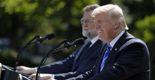 Mariano Rajoy con el presidente de EEUU Donald Trump durante la rueda de prensa conjunta en el Rose Garden de la Casa Blanca en Washington el 26 de septiembre del 2017. REUTERS/ Jonathan Ernst