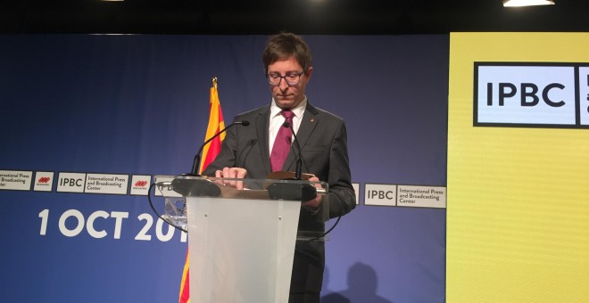 El conseller de Justicia, Carles Mundó, en roda de premsa sobre aspectes jurídics del referèndum / C. B.