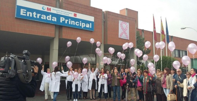 Celebración del Día Mundial del Cáncer de Mama en el Hospital Severo Ochoa (Leganés, 2016)