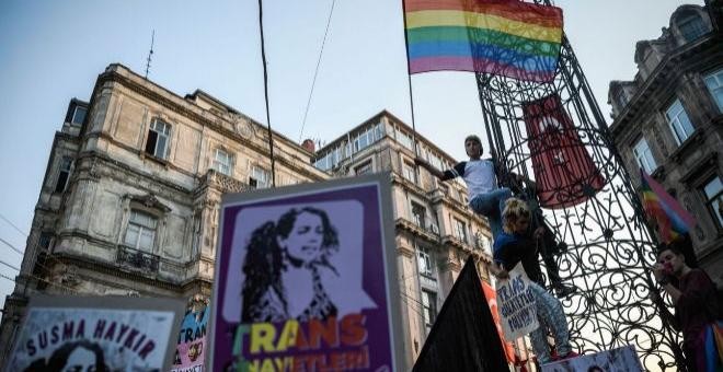Protesta por el día mundial a favor de la Despatologización Trans.