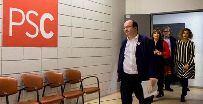 Miquel Iceta, líder del PSC, a su llegada a la rueda de prensa en la sede del partido. /EFE