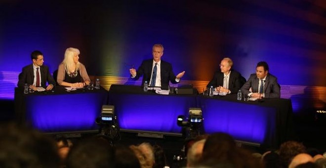 The World Debate: Crisis in Catalonia'. D'esquerra a dreta, Amadeu Altafaj, Lesley Riddoch, Stephen Sackurr, Jorge Toledo i Ricardo Gosalbo. FOTO: BBC World News