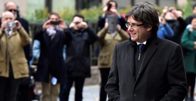 El expresident catalán, Carles Puigdemont, a su llegada para su comparecencia en el Press Club Brussels Europe, en la capital belga. REUTERS/Yves Herman