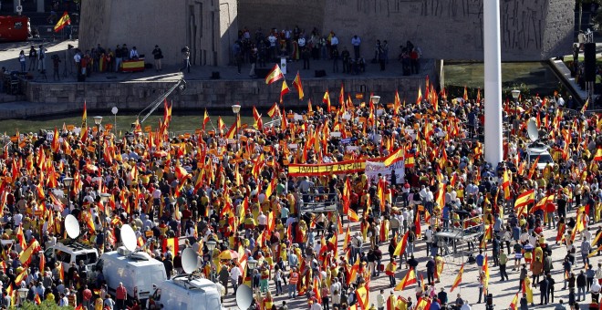 Manifestación convocada el pasado 28 de octubre por la Fundación DENAES para la defensa de la Nación española, en la plaza de Colón de Madrid, para reivindicar la unidad de España y la Constitución. EFE/ Javier López