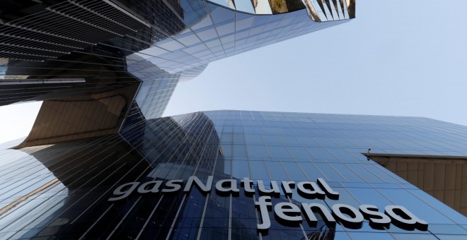El logo de Gas Natural Fenosa en su sede de Barcelona. REUTERS/Gonzalo Fuentes