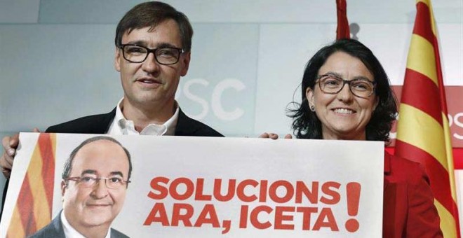 El director de campaña del PSC, Salvador Illa y la portavoz, Eva Granados, presentaron este mediodía el programa de los socialistas catalanes. | ANDREU DALMAU (EFE)
