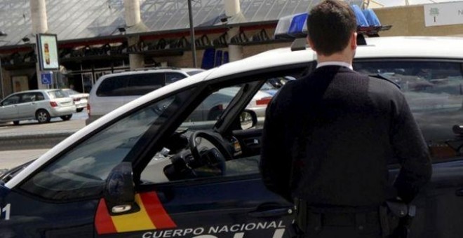 Un coche patrulla de la Policía Nacional. EFE
