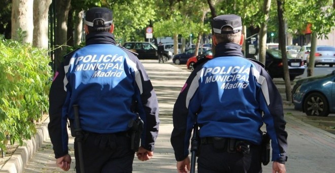 Dos policías municipales de Madrid. EUROPA PRESS