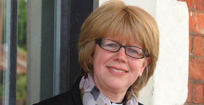 La nueva obispa de la Iglesia de Inglaterra Sarah Mullally. | EFE