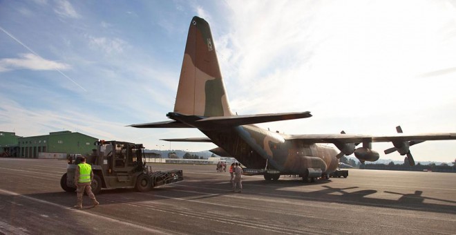 Un 'Hércules' del Ejército del Aire en el aeródromo militar de Santiago, en una imagen de archivo. MD