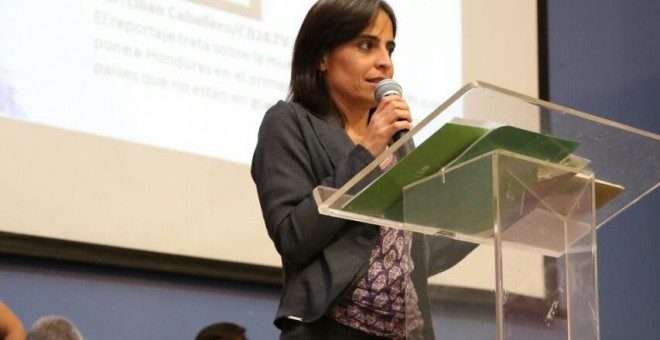 La feminista Coral Herrera durante una de sus conferencias sobre amor romántico