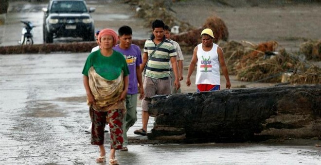 La tormenta Tembin deja Filipinas tras causar 200 mueros en el sur. EFE/EPA/Jeoffrey Maitem