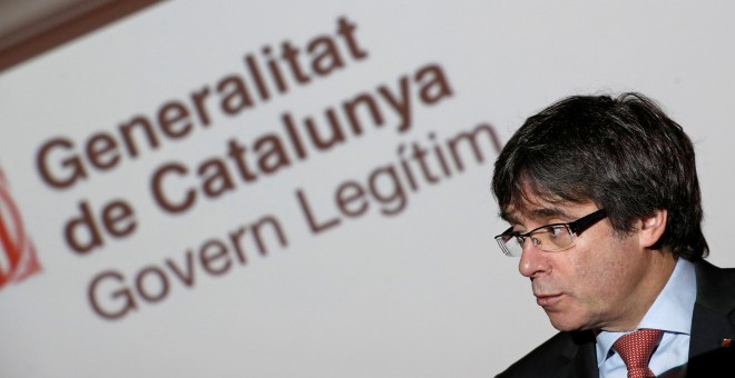 El cabeza de lista de Junts per Catalunya y presidente cesado de la Generalitat, Carles Puigdemont, en una comparecencia en Bruselas el pasadao 21-D. REUTERS/Yves Herman