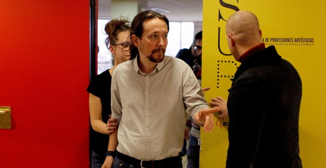 El secretario general de Podemos, Pablo Iglesias, tras finalizar la reunión del Consejo Ciudadano Estatal de la formación morada.EFE/Víctor Lerena