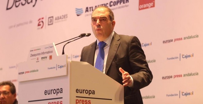 El presidente de ATA, Lorenzo Amor, durante su intervenciñon en el desayuno Europa Press. E.P.