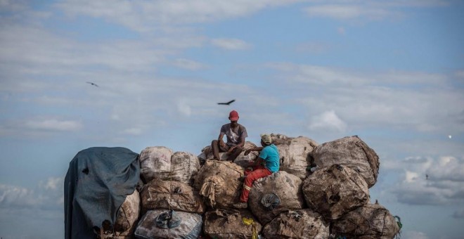 Vertedero de Lixão da Estrutural, en Brasilia, Brasil, en enero de 2018. ANDRE COELHO / EFE