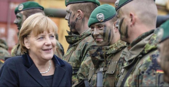 merkel-soldados-ejercito-aleman