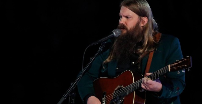 Chris Stapleton durante el homenaje a Tom Petty en los Grammy.- REUTERS