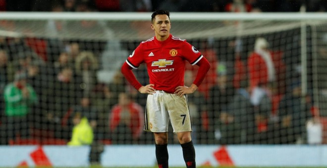 El jugador del Manchester United Alexis Sánchez durante un partido ante el Huddersfield Town. /REUTERS
