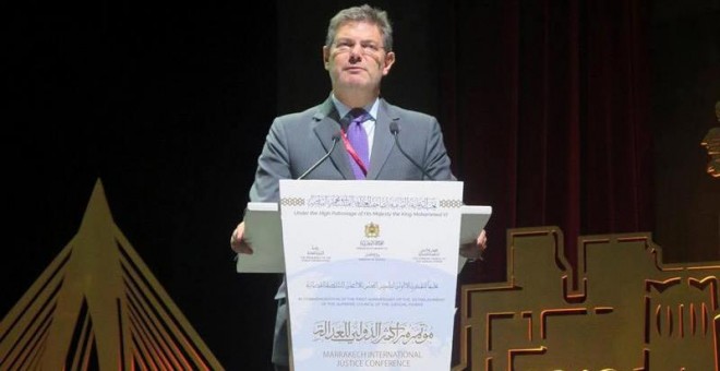 El ministro español de Justicia, Rafael Catalá, durante su intervención un foro sobre la independencia judicial celebrado en Marruecos este 2 de abril. | JAVIER OTAZU (EFE)