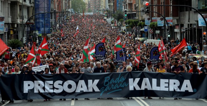 Manifestación en Bilbao el pasado abril en favor de los presos de ETA. REUTERS/Vincent West