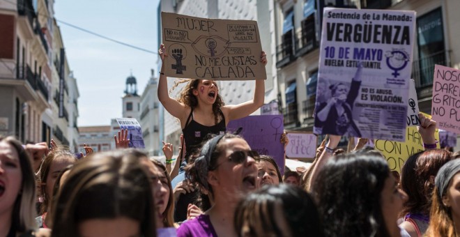 Miles de estudiantes se manifiestan en Madrid contra la sentencia condenatoria a 'La Manada' y contra la 'justicia patriarcal'.- JAIRO VARGAS
