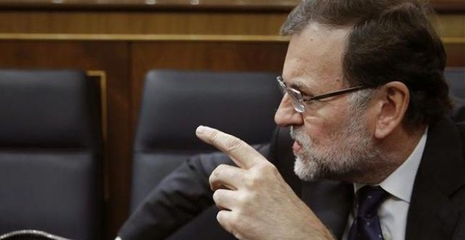 El presidente del Gobierno, Mariano Rajoy, en su escaño del Congreso. EFE/Archivo