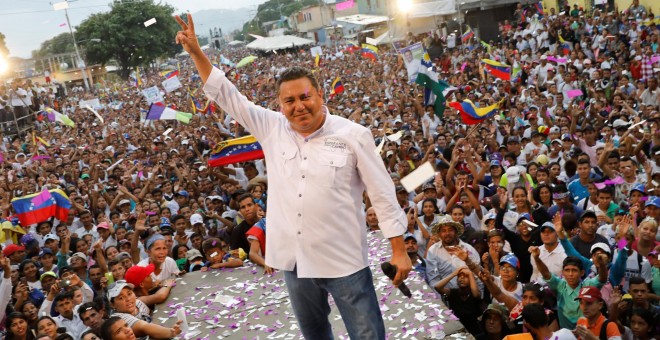 El empresario y pastor evangélico Javier Bertucci, del partido Esperanza por el Cambio, en un acto de la campaña electoral para las presidenciales de Venezuela. REUTERS/Carlos Jasso