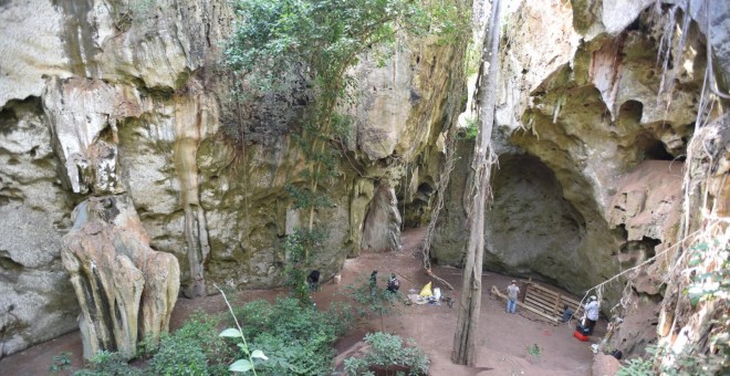 Entrada de la cueva de Panga ya Saidi, en Kenia. /MOHAMMAD SHOAEE