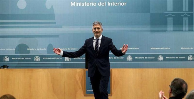 Fernando Grande-Marlaska, durante la ceremonia de traspaso de cartera en el Ministerio del Interior en Madrid. (RODRIGO JIMÉNEZ | EFE)