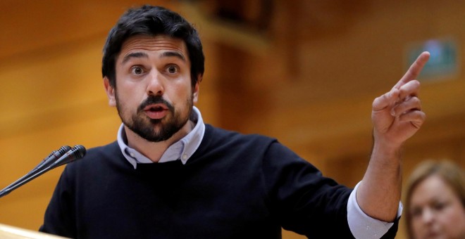 El portavoz de Podemos en el Senado, Ramón Espinar, durante su intervención en el debate de los vetos presentados al proyecto de Ley de Presupuestos Generales del Estado de 2018. EFE/Juan Carlos Hidalgo