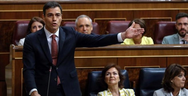 El presidente del gobierno Pedro Sánchez, durante su intervención en la sesión de control en el Congreso de los Diputados. - EFE