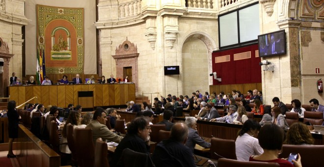 Imagen del Pleno del Parlamento de Andalucía, en una sesión de comienzo de mes.