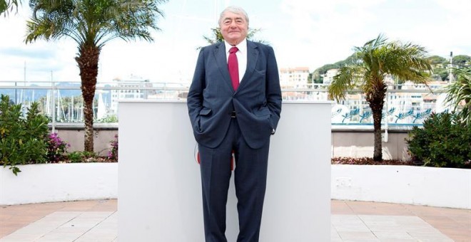 05/07/2018.- Foto de archivo del cineasta, escritor, periodista y filósofo francés Claude Lanzmann a su llegada a la presentación de la cinta ''Le Dernier des Injustes'' en el ámbito del 66º Festival Internacional de Cine de Cannes (Francia) el 19 de mayo