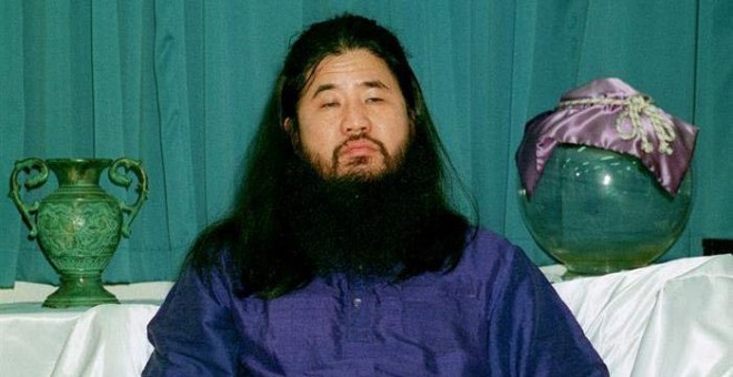Fotografía de archivo, del 25 de octubre de 1990, de Shoko Asahara, líder de la secta Verdad Suprema. (EFE)