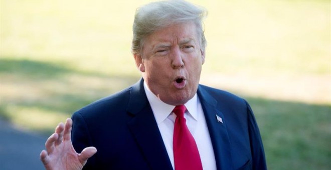 10/07/2018.- El presidente de los Estados Unidos, Donald J. Trump, hace declaraciones a los periodistas desde el jardín sur de la Casa Blanca, antes de poner rumbo a Europa, en Washington, Estados Unidos, hoy, 10 de julio de 2018. EFE/ Michael Reynolds