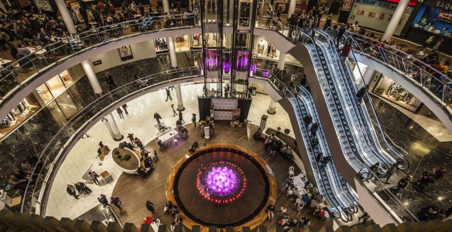 Interior del centro comercial Vallsur de Valladolid - Web del centro comercial