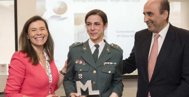 Silvia Gil recibe el premio Aliger