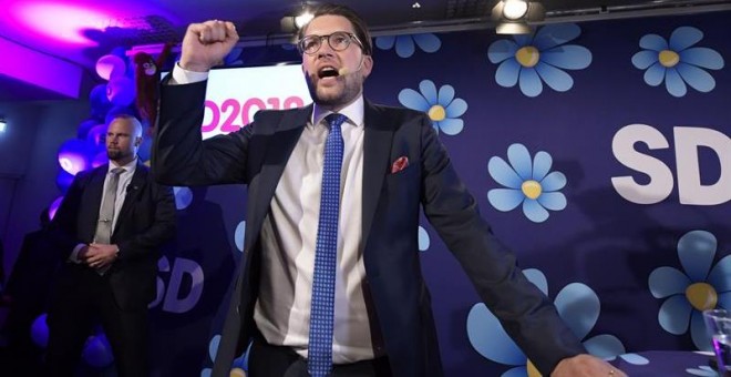 09/09/2018.- El líder de la ultradrecha sueca Jimmie Akesson celebra el resultado de las elecciones. EFE/EPA/Anders Wiklund