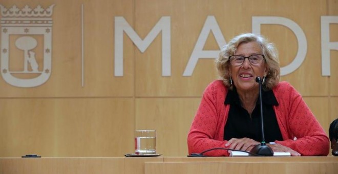 La alcaldesa de Madrid, Manuela Carmena durante de la rueda de prensa en el Palacio de Cibeles en la que ha confirmado la reelección a la Alcaldía de Madrid. EFE/Zipi