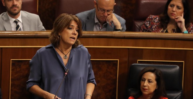 La ministra de Justicia Dolores Delgado durante su intervención en la sesión de control al Ejecutivo que se ha celebrado el Congreso de los Diputados - EFE/Ballesteros