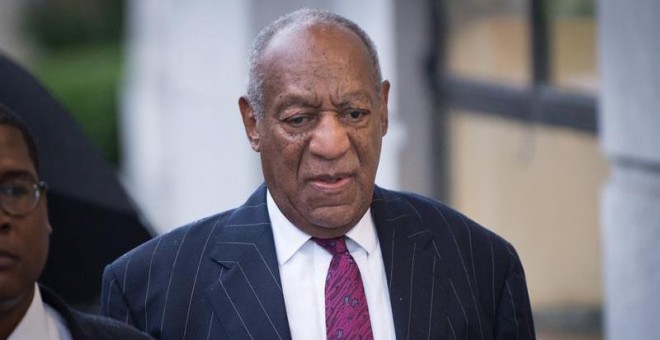 5/09/2018.- El cómic estadounidense Bill Cosby llega a los juzgados del condado de Montgomery en Norristown, Pensilvania (Estados Unidos), hoy, 25 de septiembre de 2018. Cosby, de 81 años, afronta el segundo día de la audiencia de la lectura de su sentenc