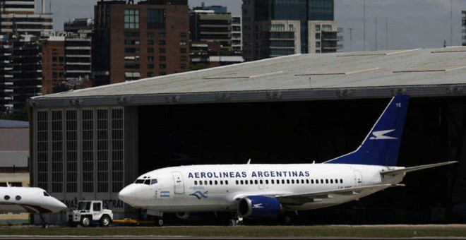 Un avión de Aerolíneas Argentinas en el Aeroparque Metropolitano de Buenos Aires, Argentina. EFE